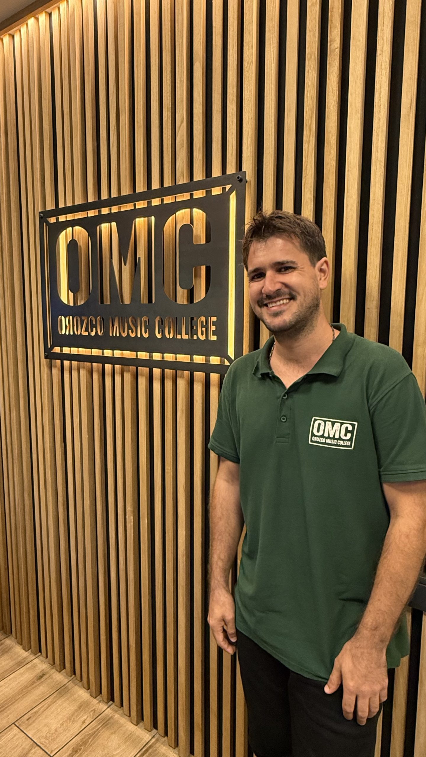 Fotografía de Marcos, profesor de batería
